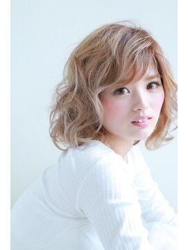 美容室ベンティ 藤枝駅前店(venti) イノセントプラチナホワイト