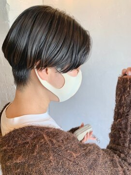 ベルビアンカ(Belle BIANCA) Belle BIANCA ハンサムショート/横顔美人/流し前髪 by マツモト