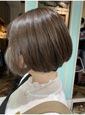 ショートボブ×アッシュベージュ