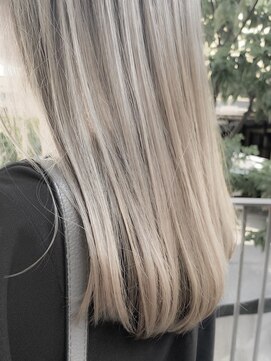 カリーナコークス 原宿 渋谷(Carina COKETH) ダブルカラー(ケアブリーチ.インナーカラー.ケアカラー)お任せ！