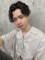 大人っぽい艶髪スパイラルパーマ