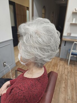 グランシュ 青葉台店(GranCieux) お洒落ミセスグレーヘア☆