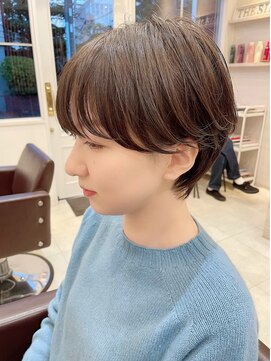 ザシラ(THE SIRA) 耳掛けマッシュショート