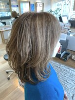 オーシャン(Ocean)&nbsp;[OCEAN Hair&Life藤原純] 白髪ぼかしハイライト☆レイヤーロング