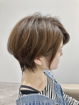 アンドザビューティ(AND THE BEAUTY) くびれショートボブ