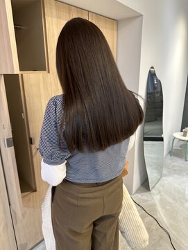 ユーア(yuur.) やんわりオリーブベージュ