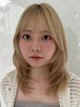 アンダーバーホワイトモデ 河内長野(_WHITE mode) ハイライトカラーミルクティーベージュレイヤーカット