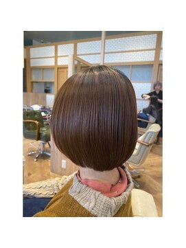 カシータフロル 守山(Casita flor) 丸みボブ×酸性ストレート×潤髪(^^)/