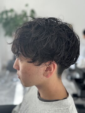 スワッグ(SWAG) メンズカット/メンズパーマ/波巻きパーマ/フェザーパーマ/眉毛