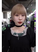 ホワイトベージュ