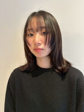 フォークロア 本店(Folk Lore) ミディアムレイヤーカット/透明感カラー