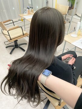 グランリンク(Grand Link) 透明感抜群のオリーブグレージュ