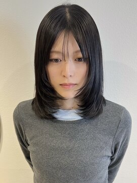 ラミエバイメルト 下北沢(lamie by melt) レイヤーカット 顔周りカット シースルーバング ハッシュカット