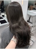 透明感オリーブグレージュ