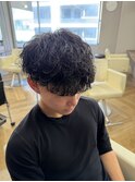波巻きツイストスパイラルパーマツーブロック刈り上げ