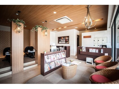 ヘアーメイクポリッシュ 大久保店の写真