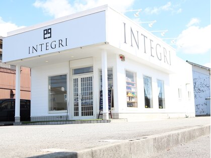 インテグリ 勝原店(INTEGRI)の写真