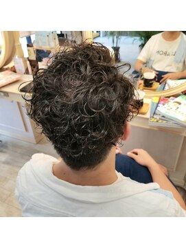 クレア(CREA) 簡単にスタイルが決まるメンズパーマ