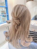 ウーロス(uros.)&nbsp;ベージュ☆透明感