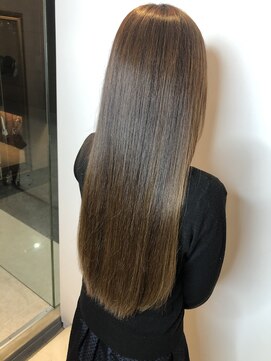 グランドライン(GRAND LINE) GRANDLINE 千崎聖太 ヘルシーロングうるつや髪質改善美肌カラー