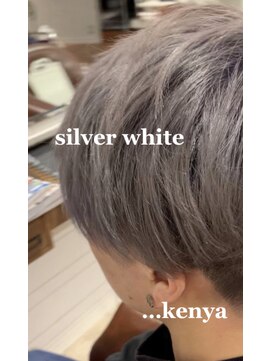 ソーエン バイ ヘッドライト 熊本店(soen by HEADLIGHT) シルバーホワイト