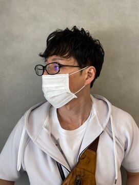 ソアー 新大阪(SOAR) ナチュラル束感メンズマッシュ風ミディアムカット【新大阪】