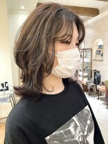 ビュートリアム265(BEAUTRIUM 265)&nbsp;ウルフカット/ミディアムレイヤー/レイヤーカット/アッシュ
