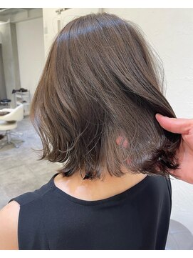 アナ ラーナ(Anna Lanna) 大人なシルバーグレージュ【奥村北斗】