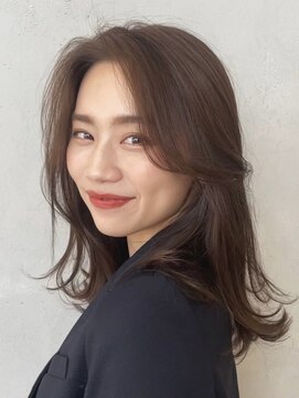 ノイ(noi) 顔周りレイヤーカットくびれヘアミルクティーベージュカラー