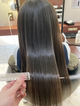 アミーベルレーヴ(AMI a BELLE Reve) 【髪質改善ストレートエステ】