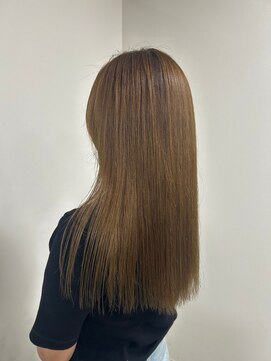 ビーグレイス 髪質改善ストレート×20代アッシュオリーブベージュ