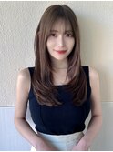 レイヤーカット フェミニンロング メルティカラー 小顔ヘア