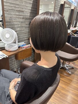 アミカ シーモール店(Amica) オリーブグレージュ