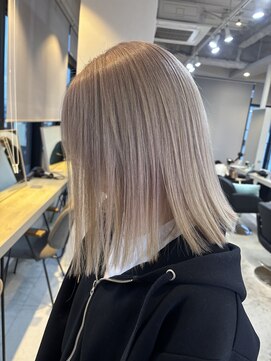 リア 近鉄八尾店(Lia) ホワイトベージュ