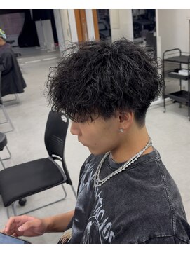 ブラック 横浜(BLUCK) ツイストスパイラル