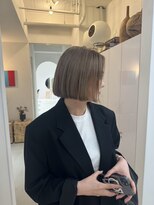 サン(SAN)&nbsp;切りっぱなしボブ/ミルクティーグレージュ