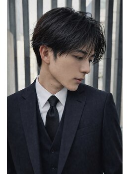 ベル 銀座5丁目店(Belle)の写真/ビジネスマンは横顔が大事！サイドもキマるBelleのカット。メンズも落ち着ける緑溢れる大人空間も人気◎