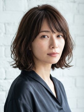ルージュシー ショートボブ(RU10C) 40代/レイヤーボブ/白髪ぼかしハイライト/白髪染め