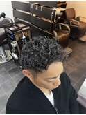 短髪×スパイラルパーマ