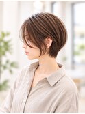 横顔美人のナチュラルショート