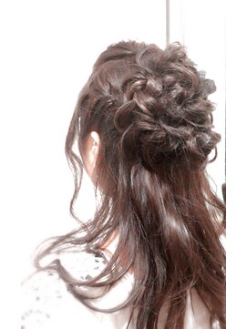 ティクエ(TIQUE) 【TIQUE　野口】　『ハーフアップ』