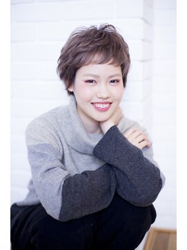 ルートヘアー(Root hair) ベリーショート