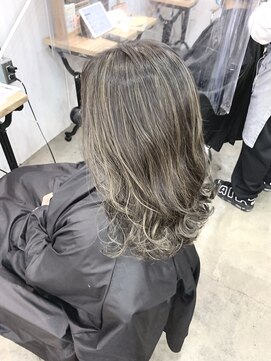 シェア 天王寺(share) グレージュ/ハイライトカラー/コントラストハイライト/天王寺