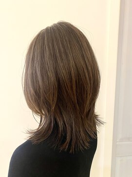 ヘアオーブロジック(HAIR orb LOGIC) 大人ウルフ　シフォンベージュ