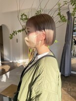 ヘアーアイスカルテット(HAIR ICI QUARTET)&nbsp;ミルクティーブロンド　ミニボブ　切りっぱなしボブ