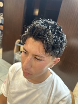 ヘアーモードキクチ 神田日銀通り店 スペインカール