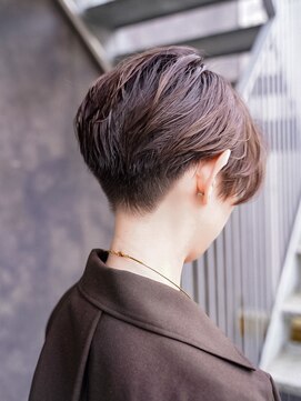 シャロン(SHARON) 【SHARON原宿】グラデーション刈り上げハンサムショート