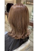 透明感くすみベージュ×くびれロブ