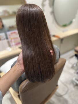 デイワン(DAY.1) アーモンドベージュ