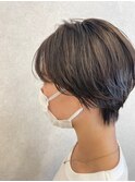 女性らしいショートスタイル